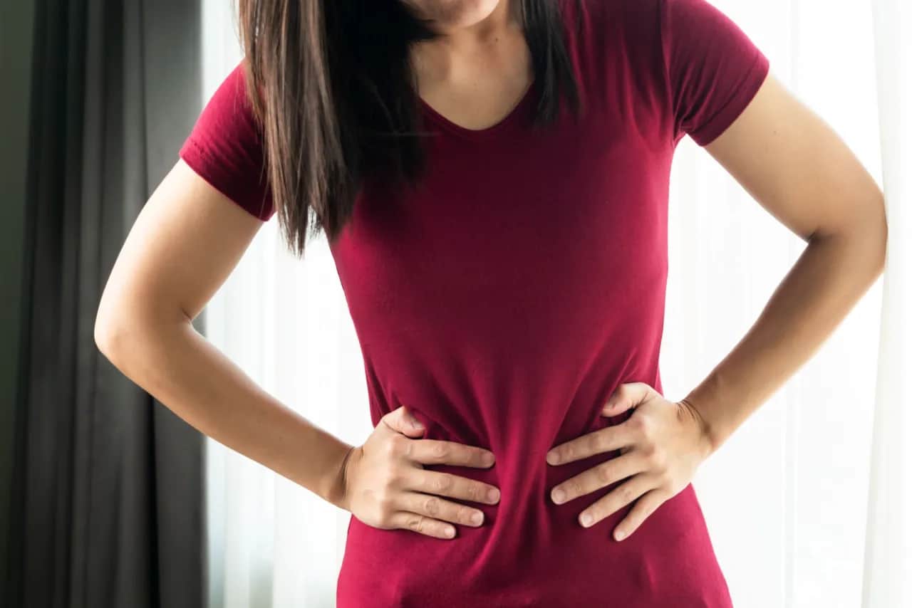 Leniwe jelito: objawy, przyczyny. Jak skutecznie je obudzić?