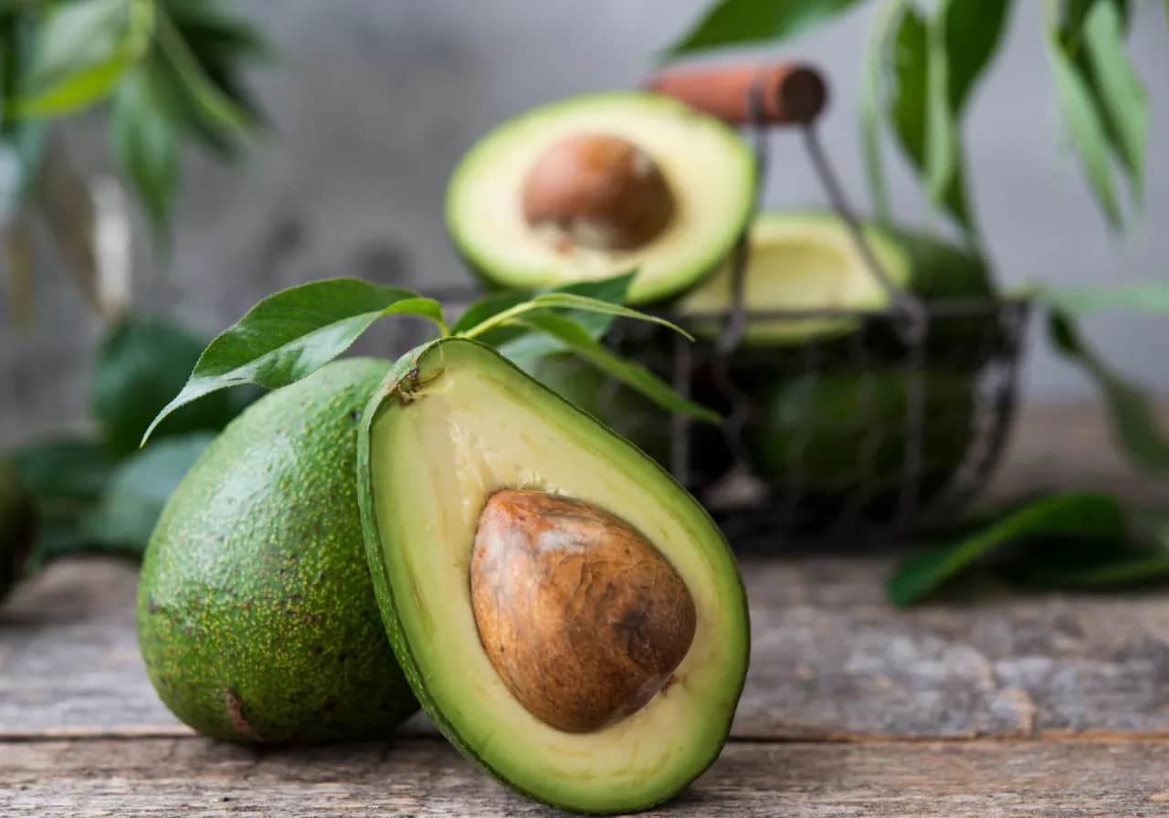 Alergia na awokado: Czy superfood może szkodzić? Objawy i rady