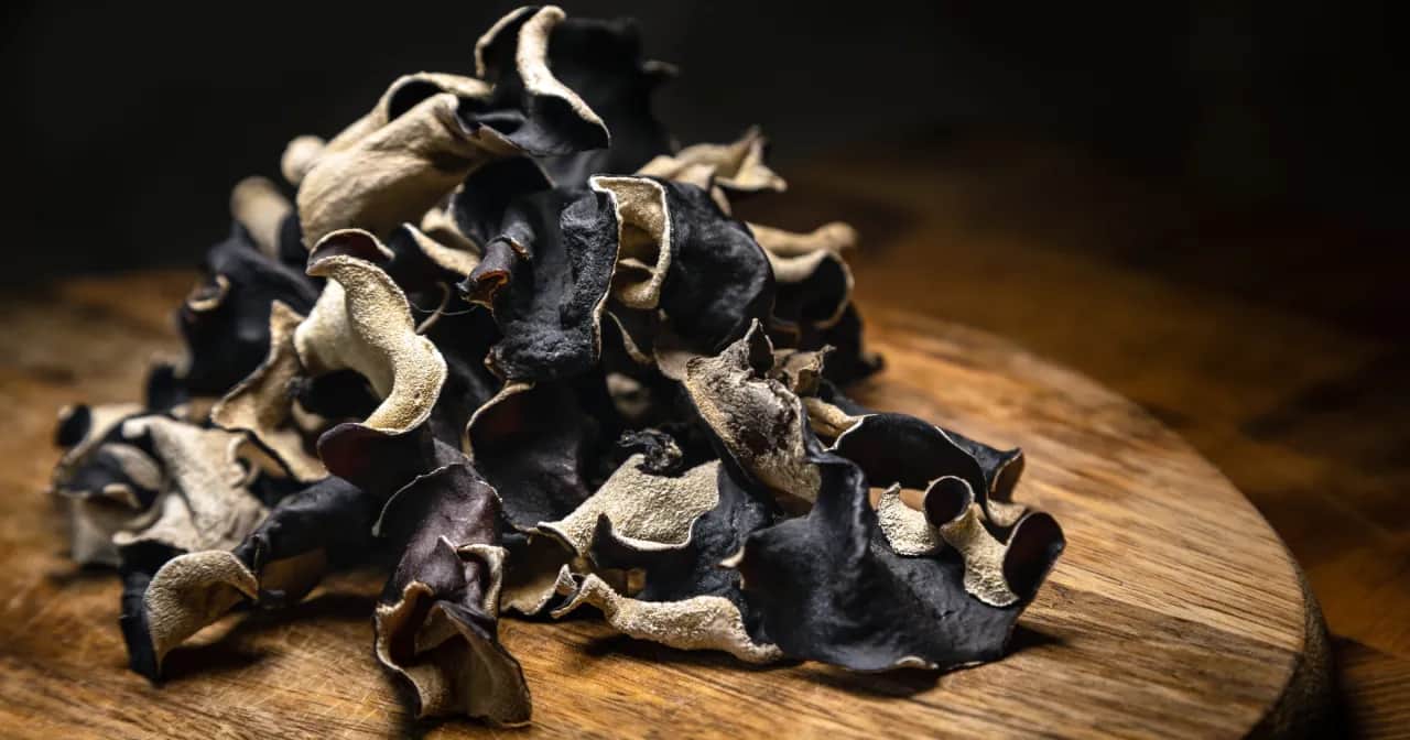 Grzyby mun: Czy szkodzą? Skutki uboczne i bezpieczne spożycie